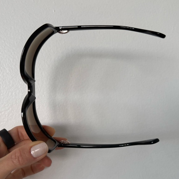 Tom Ford Clint-02 XL pre owned without box
FRAME Black LENSES Grey - Picture 11 of 16